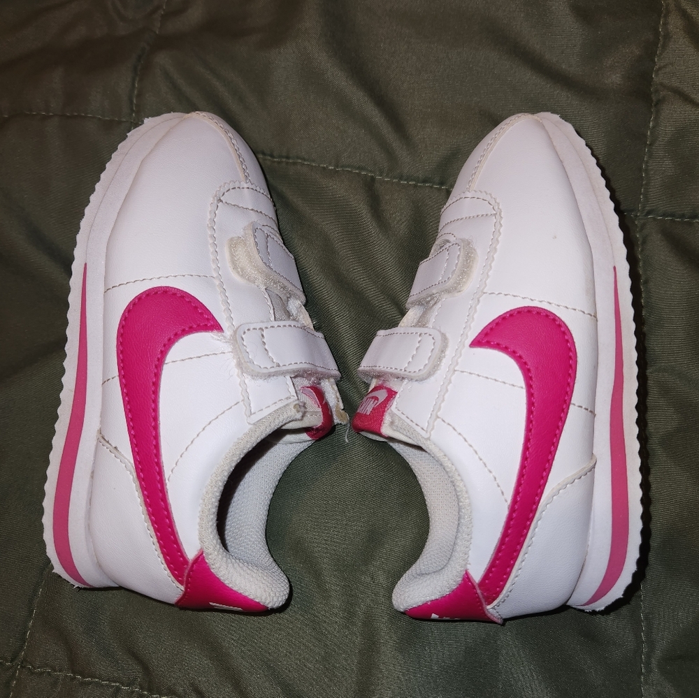 Nike Cortez Basic SL Preschool Girls Shoe